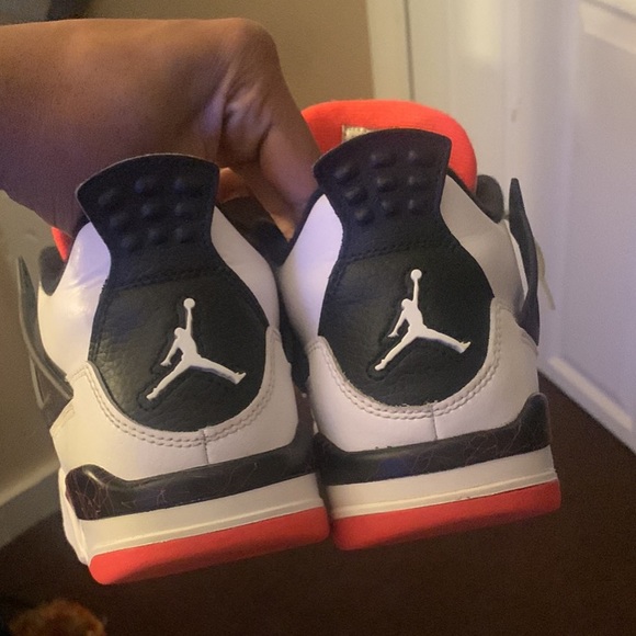 Pale Citron - Picture 2 of 3